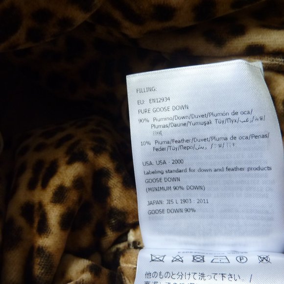 Moncler Leopard Print Down Puffer Scarf 'Sciarpa' - Picture 11 of 14